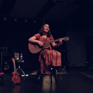 Meet your Posher, Stella